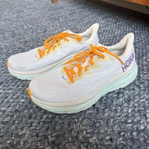 HOKA Clifton 8 Women’s Sneakers Size 10.5